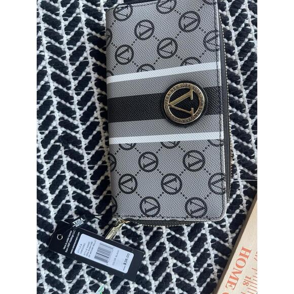 Vera Bradley Vera Signature Zip Around Wallet Black Gray Monogram Stripe Logo NW - Picture 4 of 9